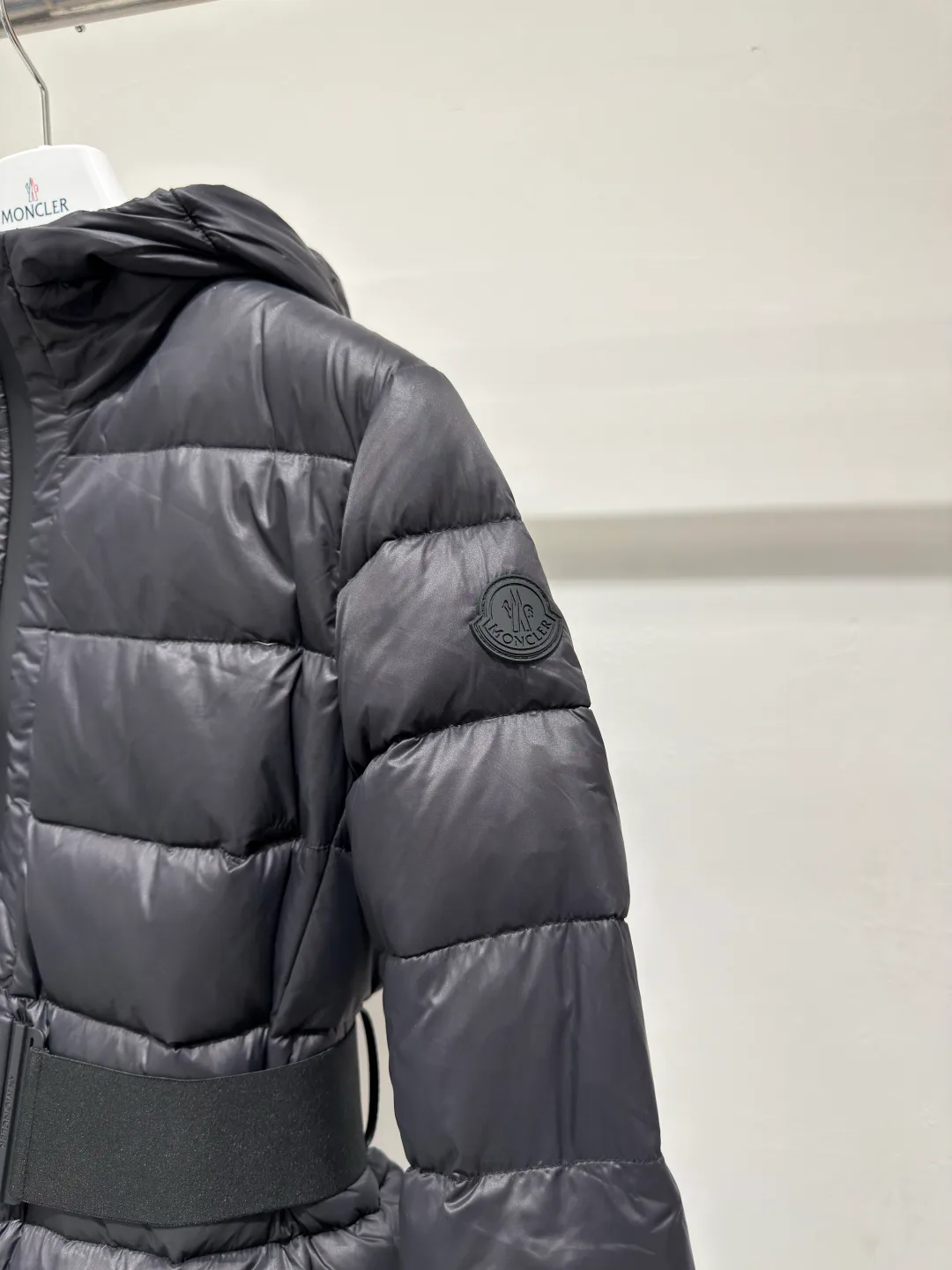 Куртки И Пуховики Мужские Moncler 18683855