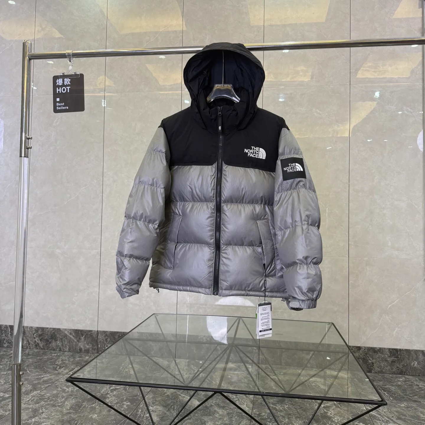 Куртки И Пуховики Мужские The North Face 18615382