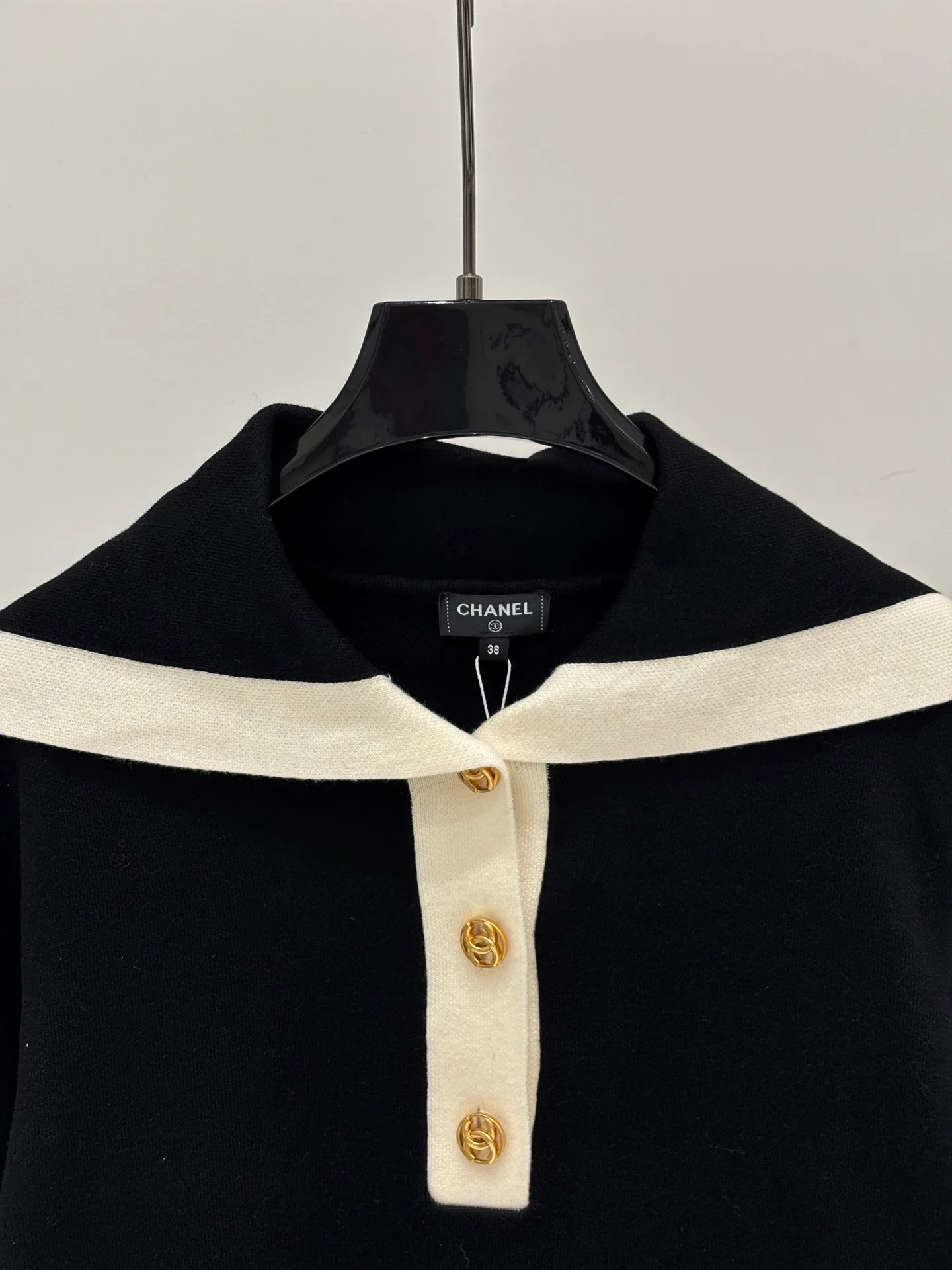 Women's Jumpers And Sweaters CHANEL 18032624
