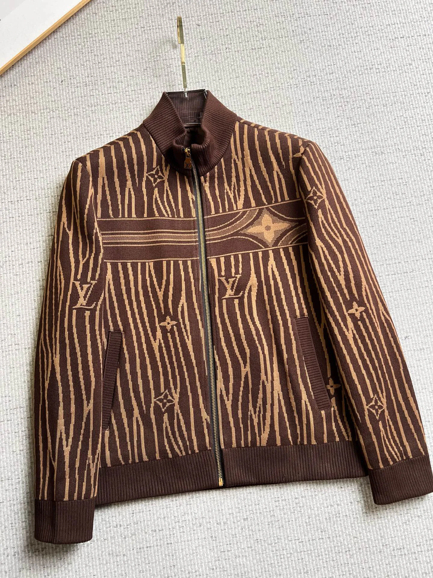 Men's Jackets And Down Jackets LOUIS VUITTON 18098409