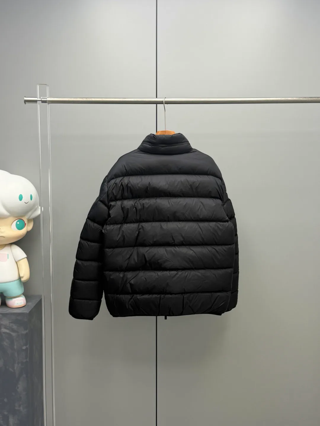 Men's Jackets And Down Jackets MONCLER 18330227