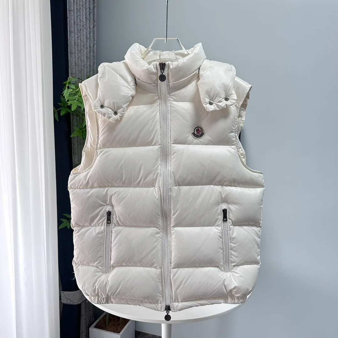 Women's Jackets And Down Jackets MONCLER 18129813