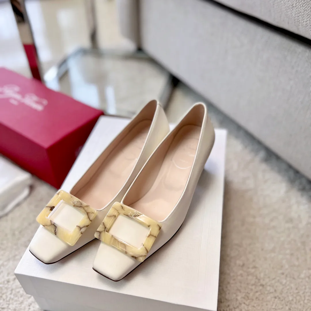 Women's Heels ROGER VIVIER 17550737