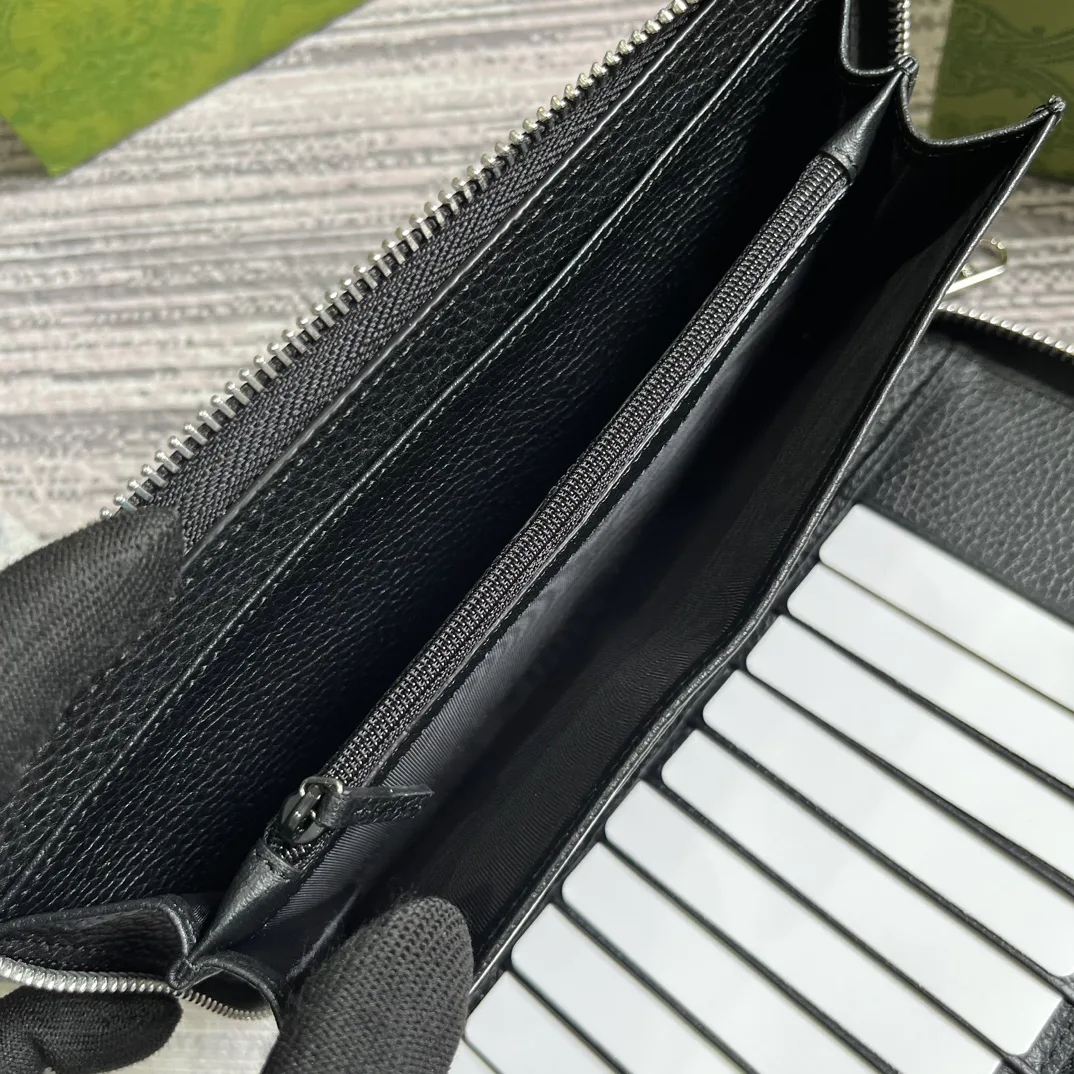 Women's Clutches GUCCI 17949135