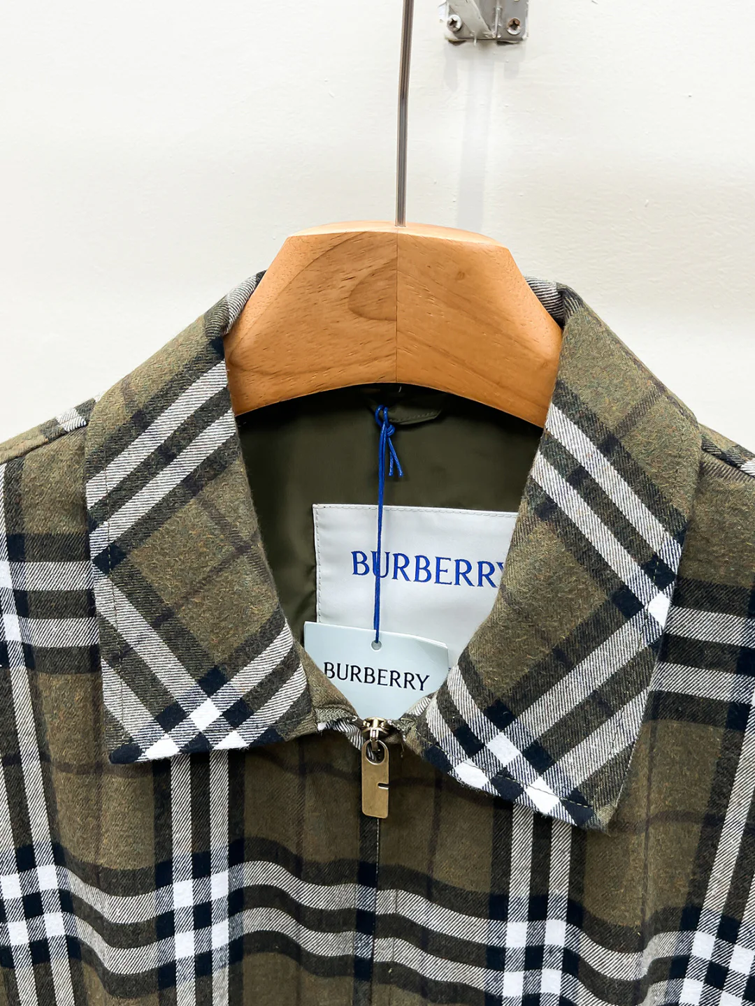 Men's Jackets And Down Jackets BURBERRY 18499084