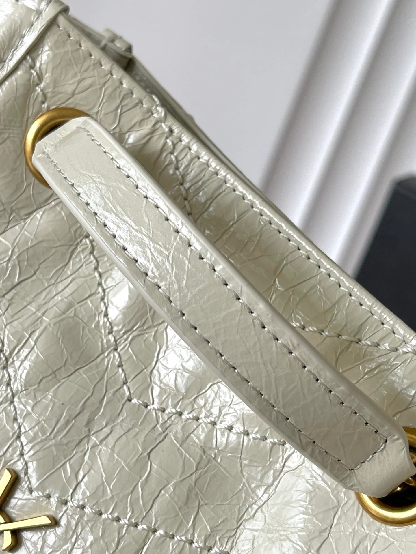 Классические Сумки Женские Saint Laurent 18610991
