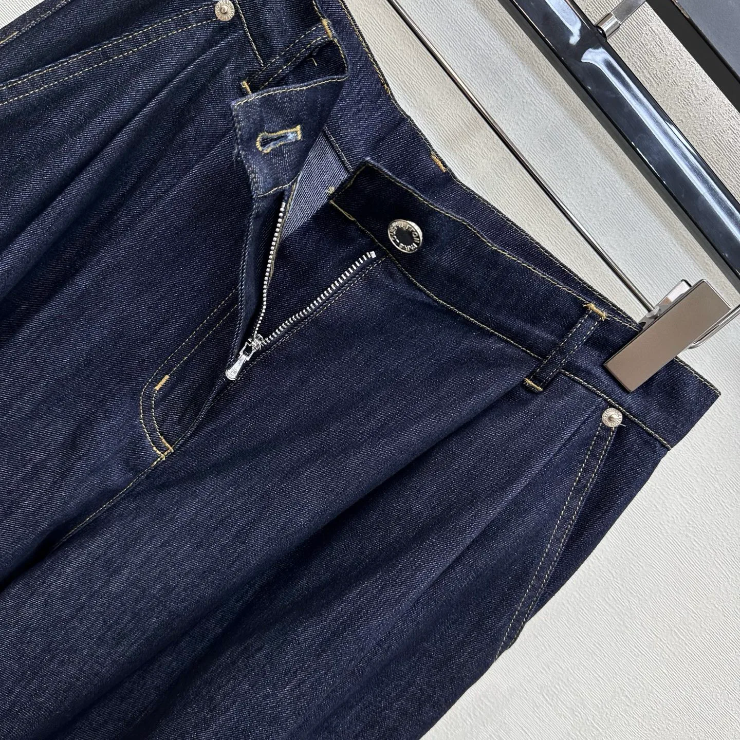 Women's Jeans LOUIS VUITTON 18181801