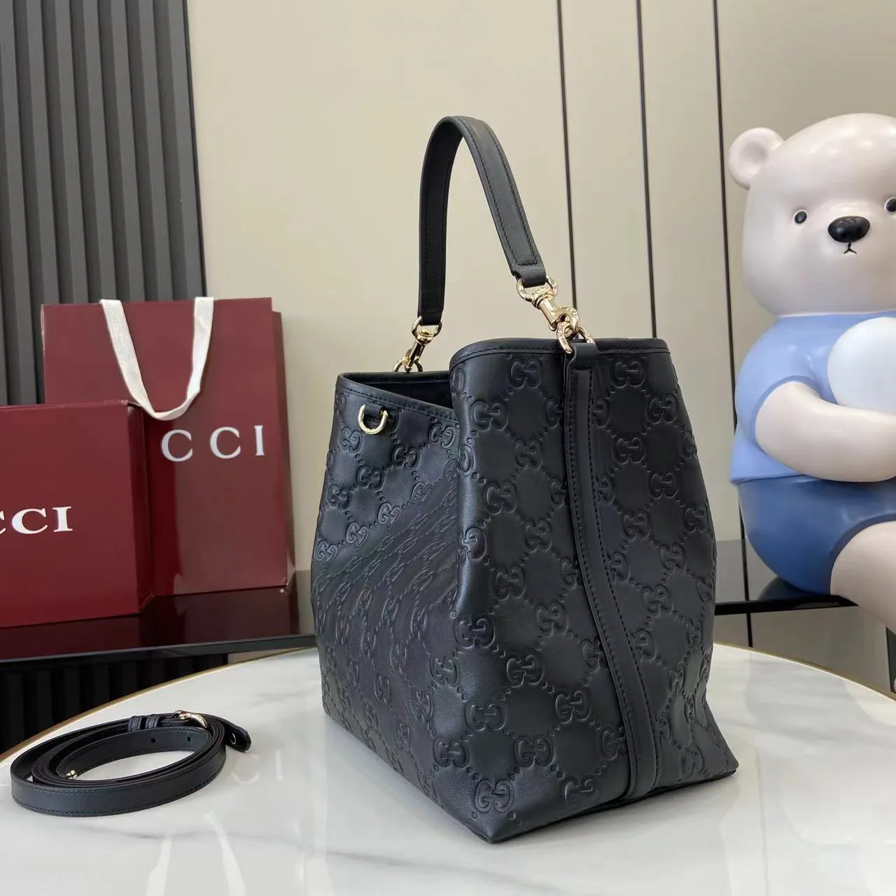 Women's Classic Handbags GUCCI 18404549
