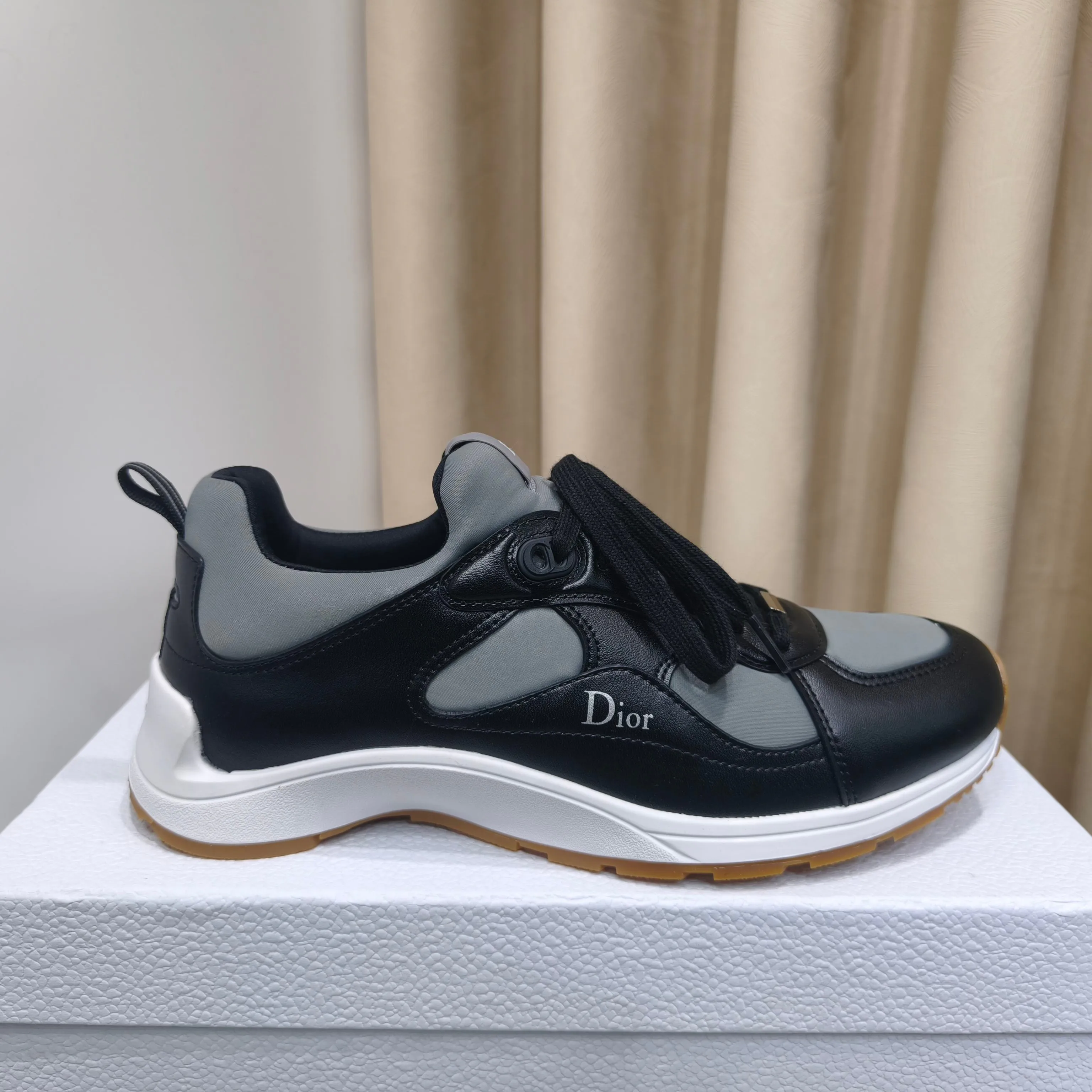 Men's Sneakers CHRISTIAN DIOR 17988889