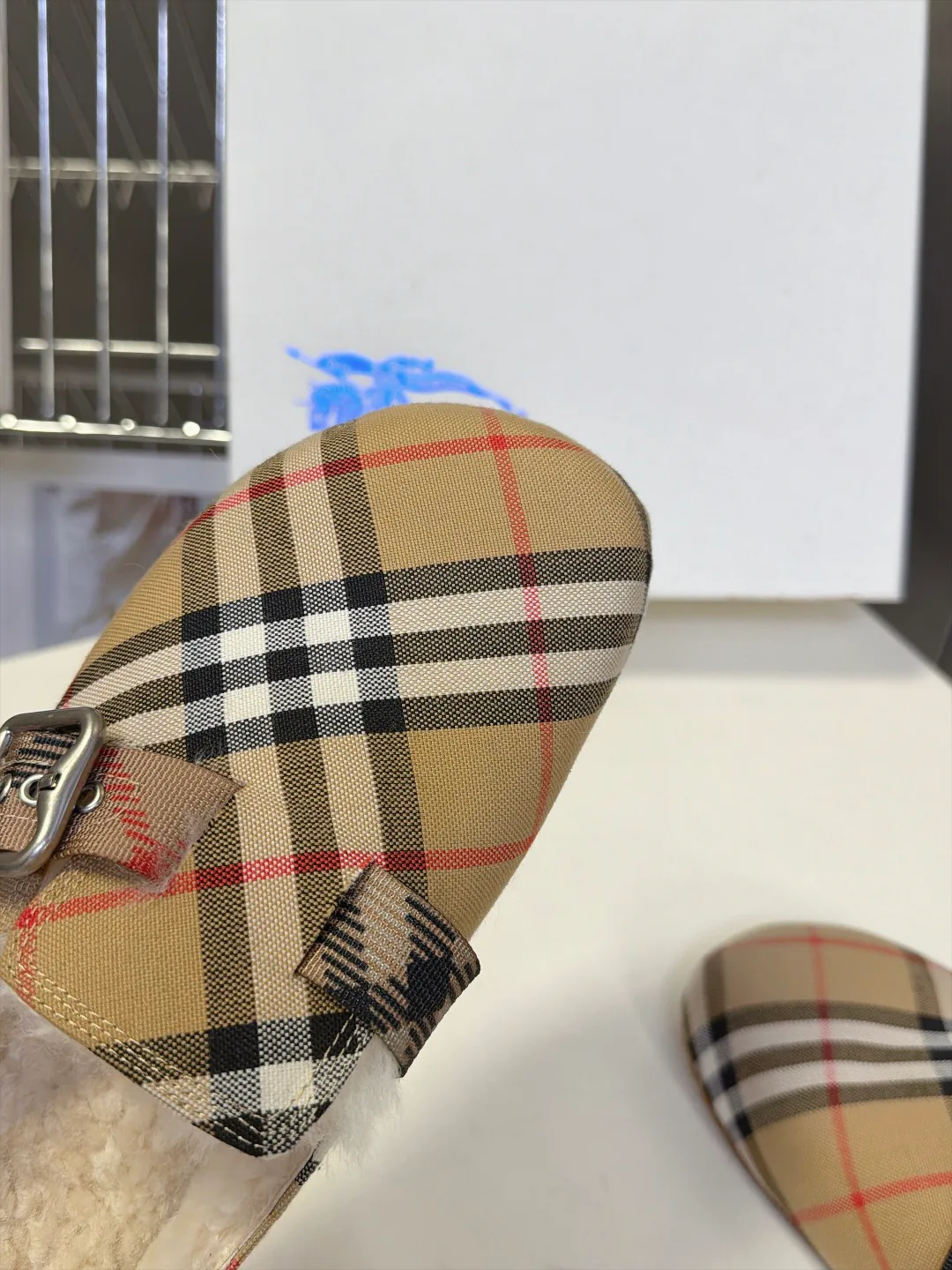 Women's Mules And Clogs BURBERRY 18092322