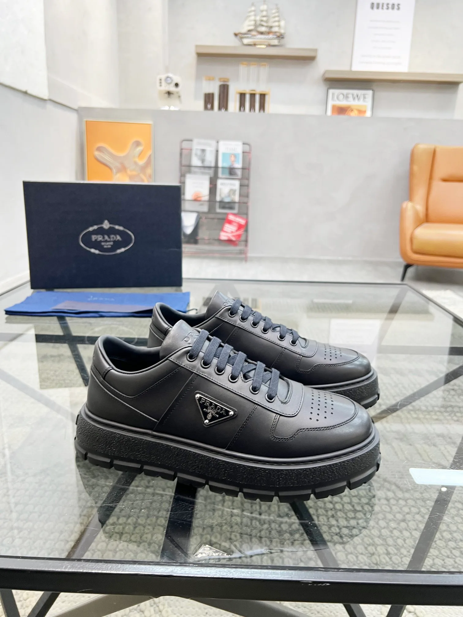Men's Sneakers PRADA 17950945