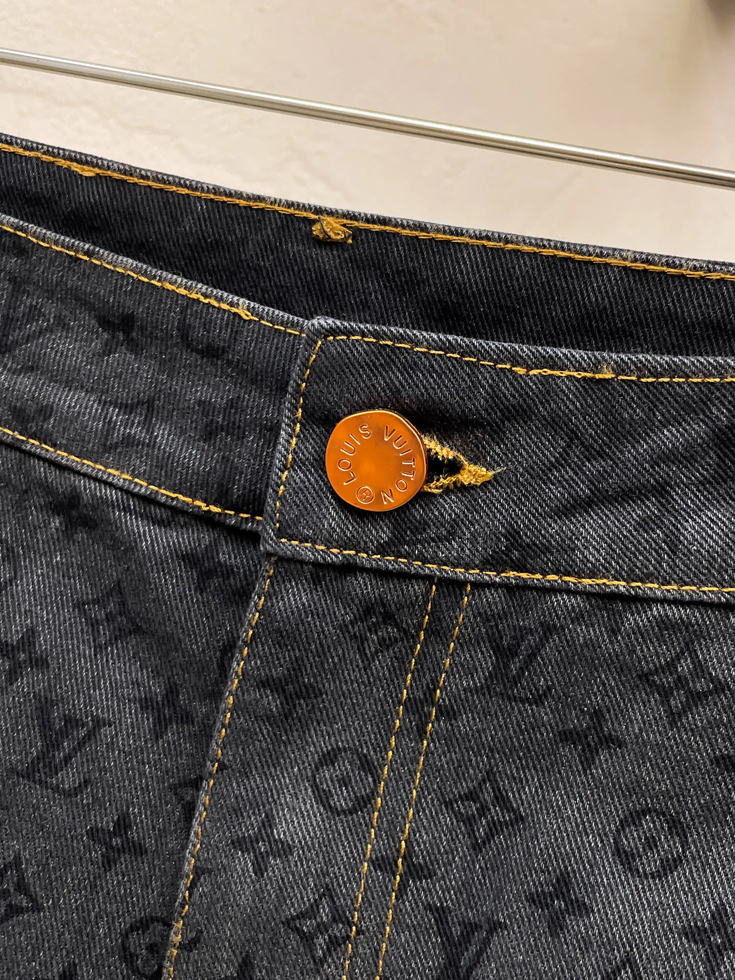 Men's Jeans LOUIS VUITTON 18345653