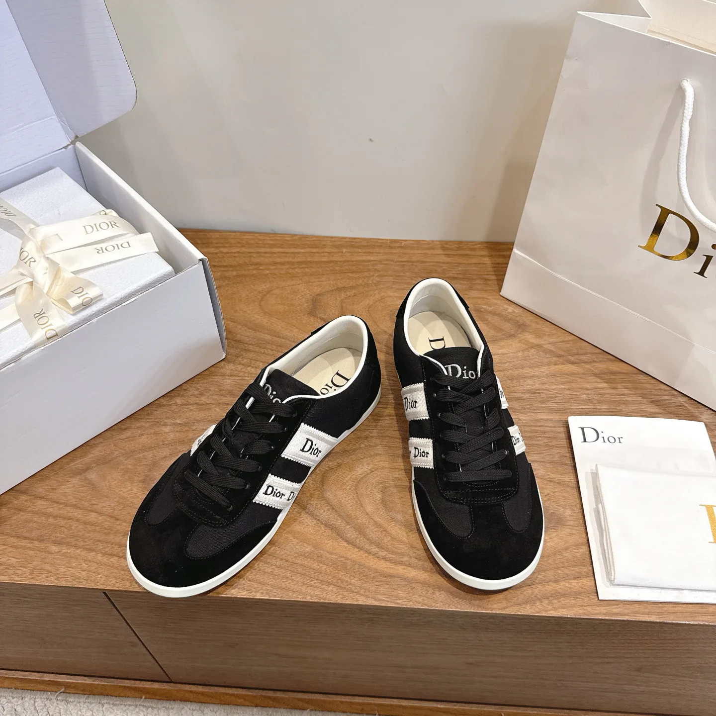 Women's Sneakers CHRISTIAN DIOR 17467319
