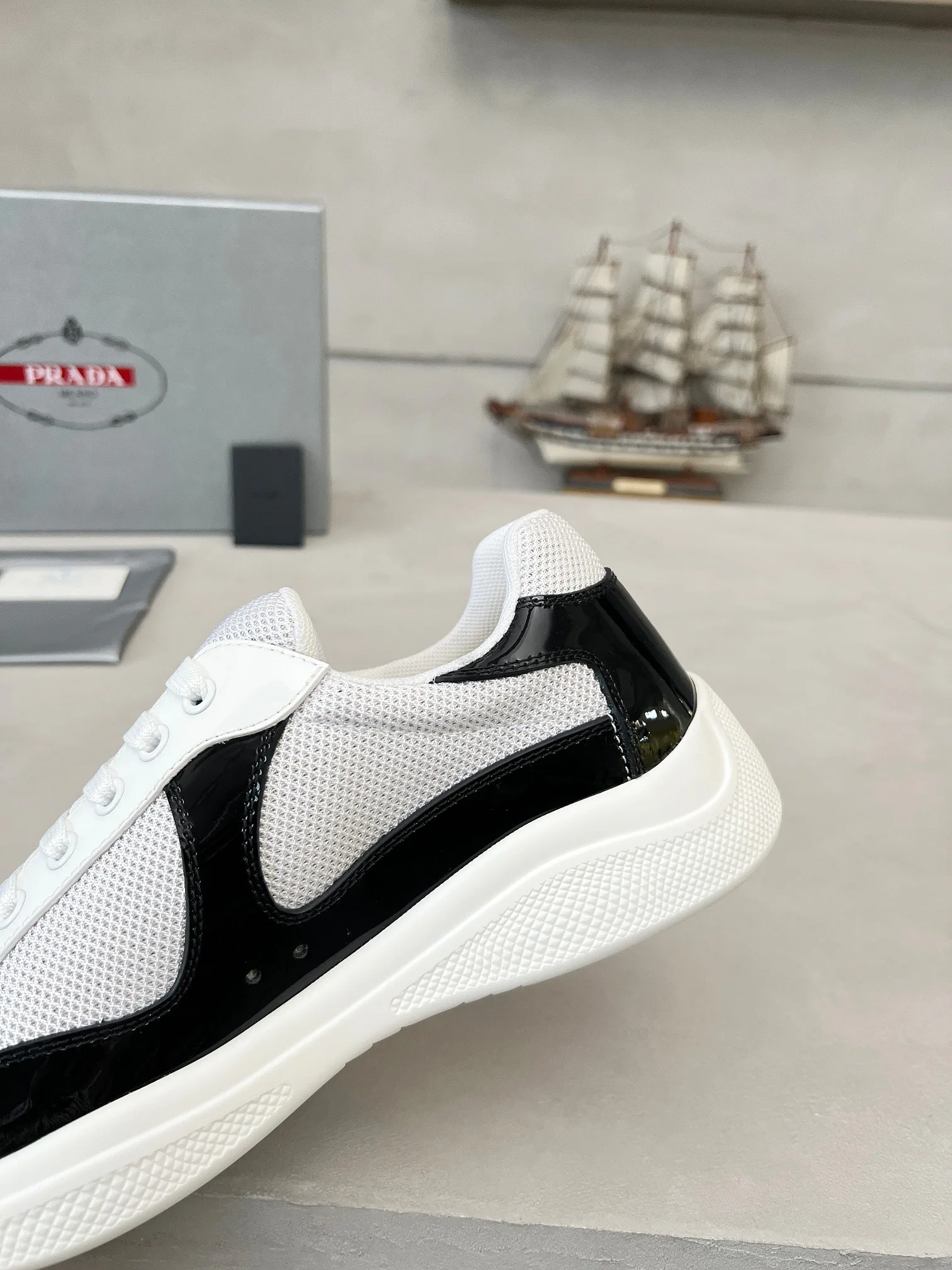 Women's Sneakers PRADA 17704068