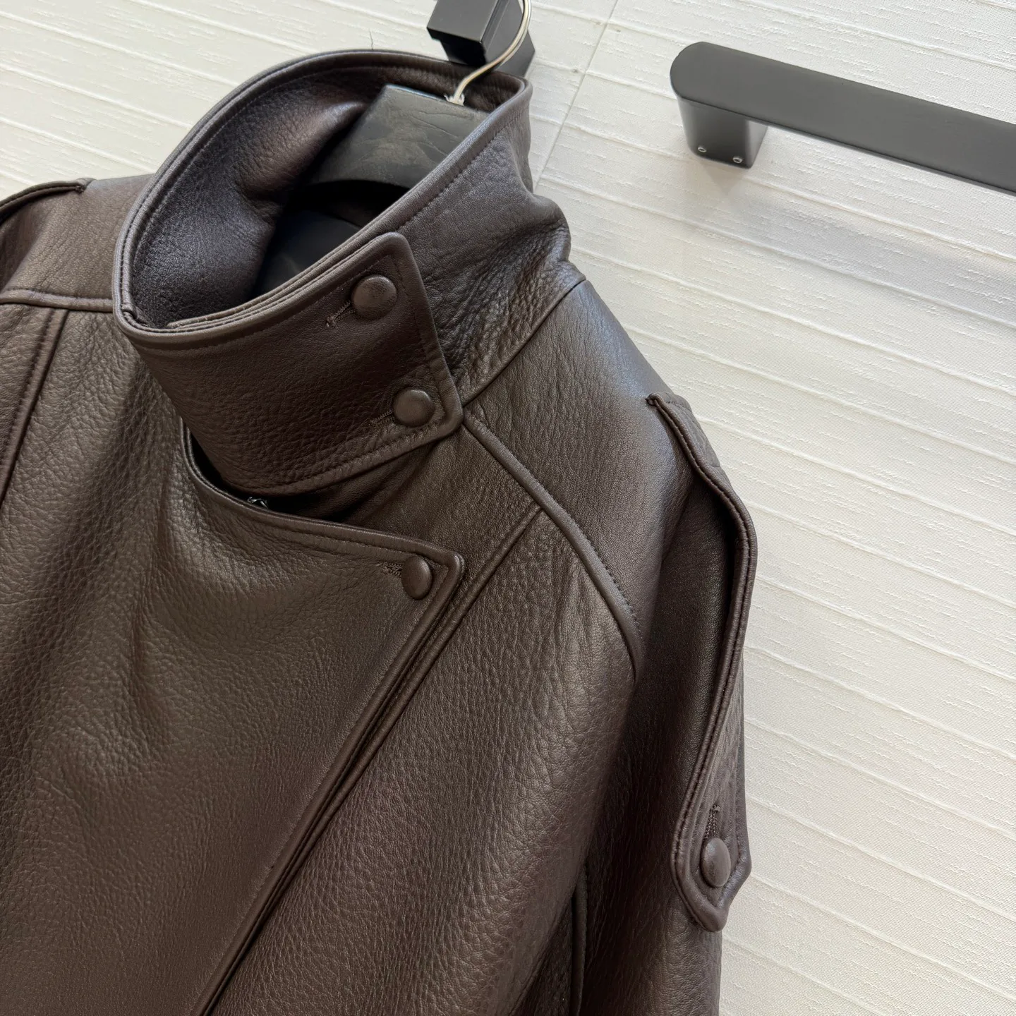 Women's Leather Jackets And Sheepskin Coats SAINT LAURENT 18115233
