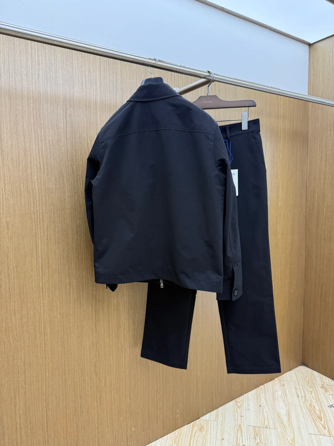Men's Jackets And Down Jackets BURBERRY 18080591