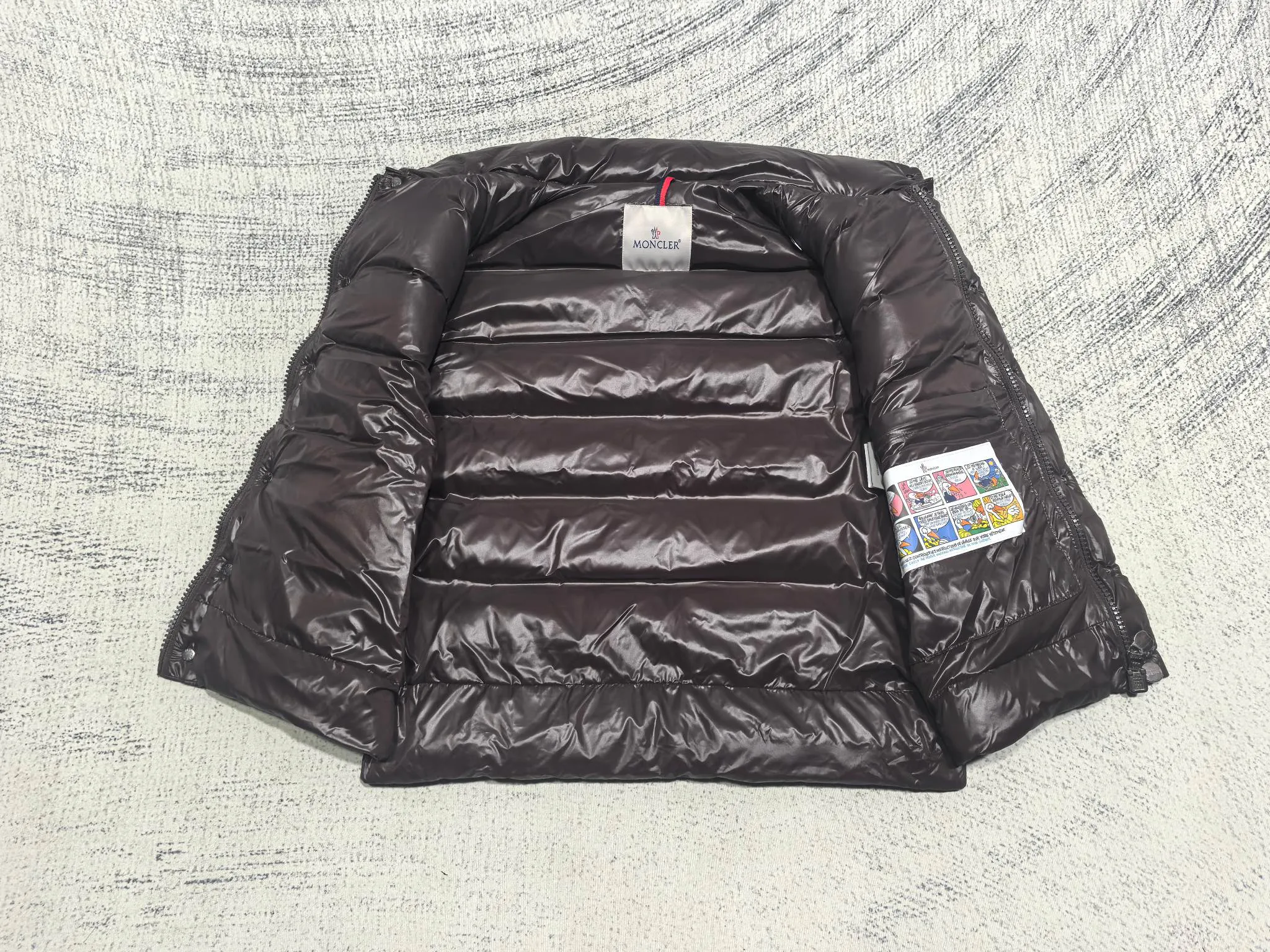 Жилеты Мужские Moncler 18684598