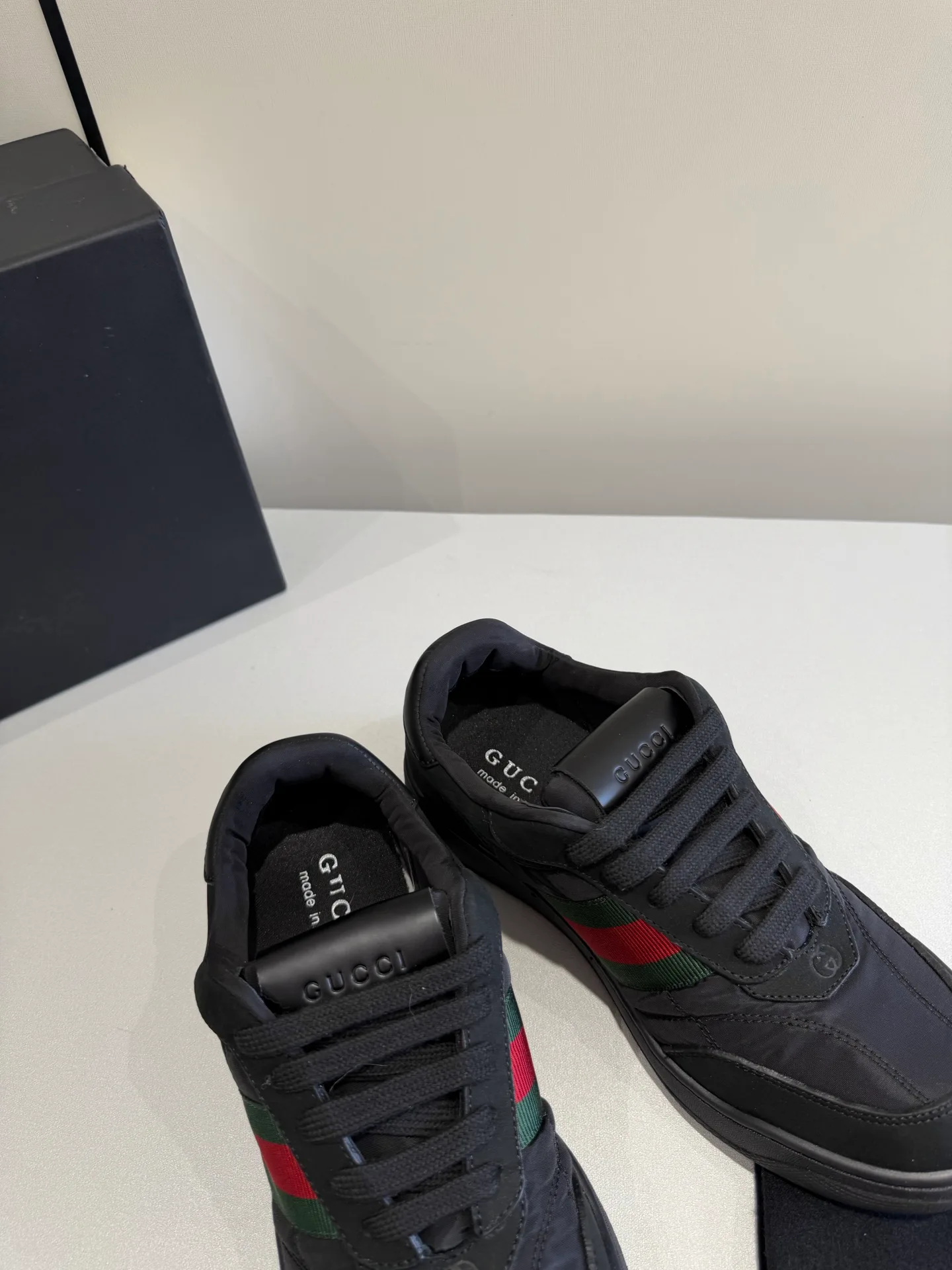 Women's Sneakers GUCCI 18369664