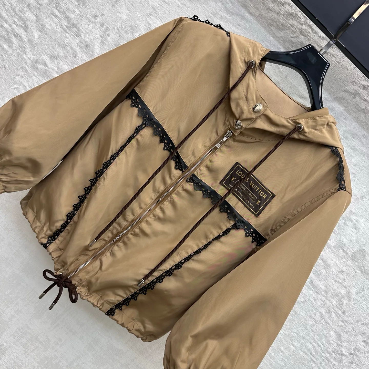 Women's Jackets And Down Jackets LOUIS VUITTON 17088204
