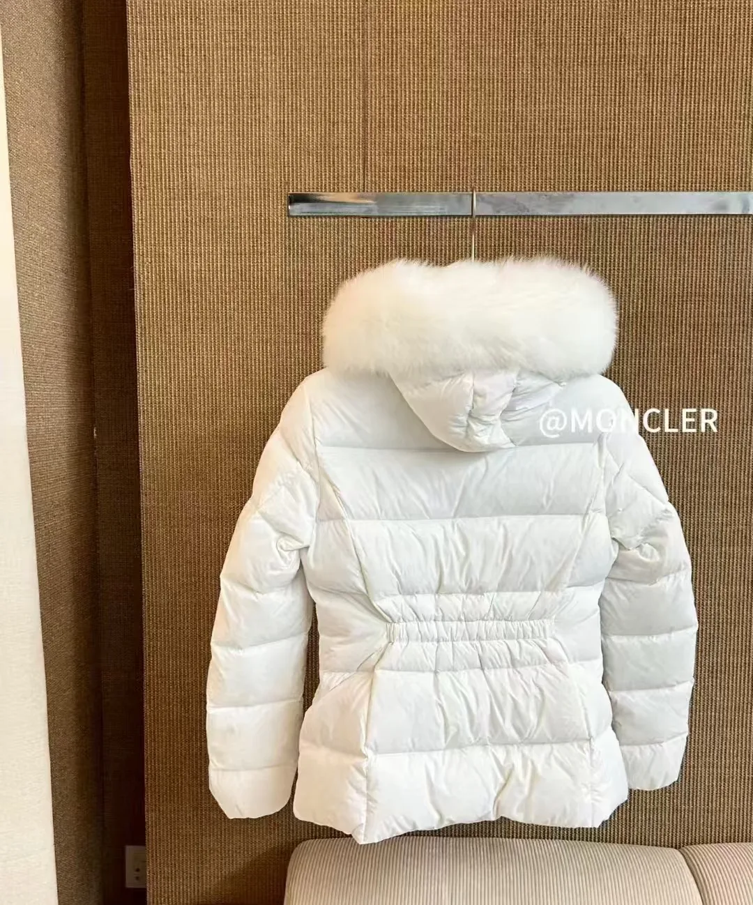 Women's Jackets And Down Jackets MONCLER 17964501