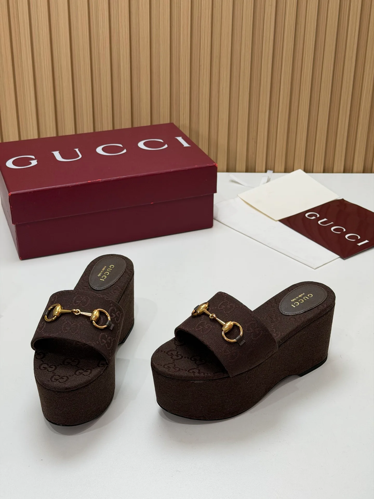 Women's Open-Toe Sandals GUCCI 17631674