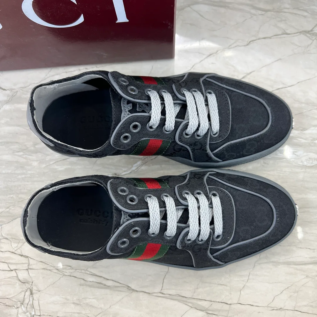 Women's Sneakers GUCCI 17838797