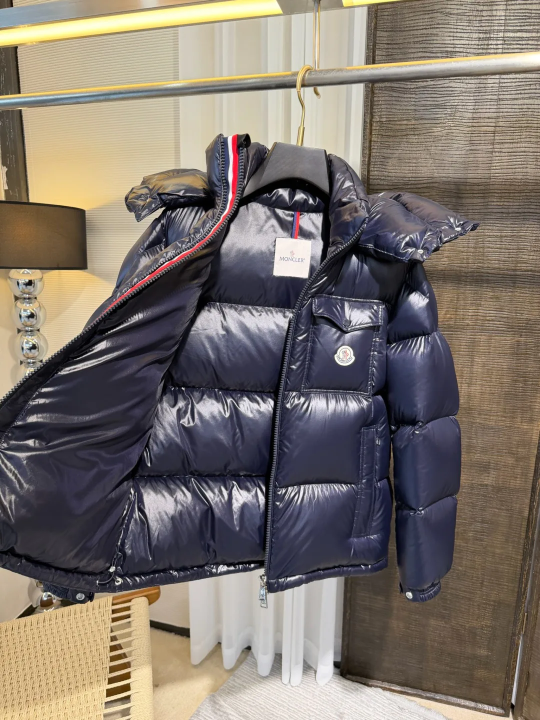Women's Jackets And Down Jackets MONCLER 17852931