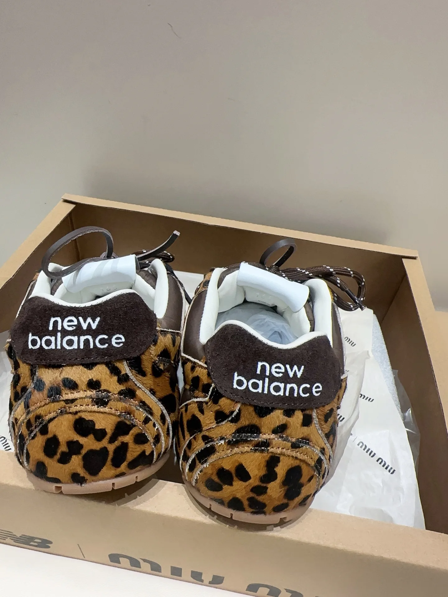Women's Sneakers MIU MIU 18041322