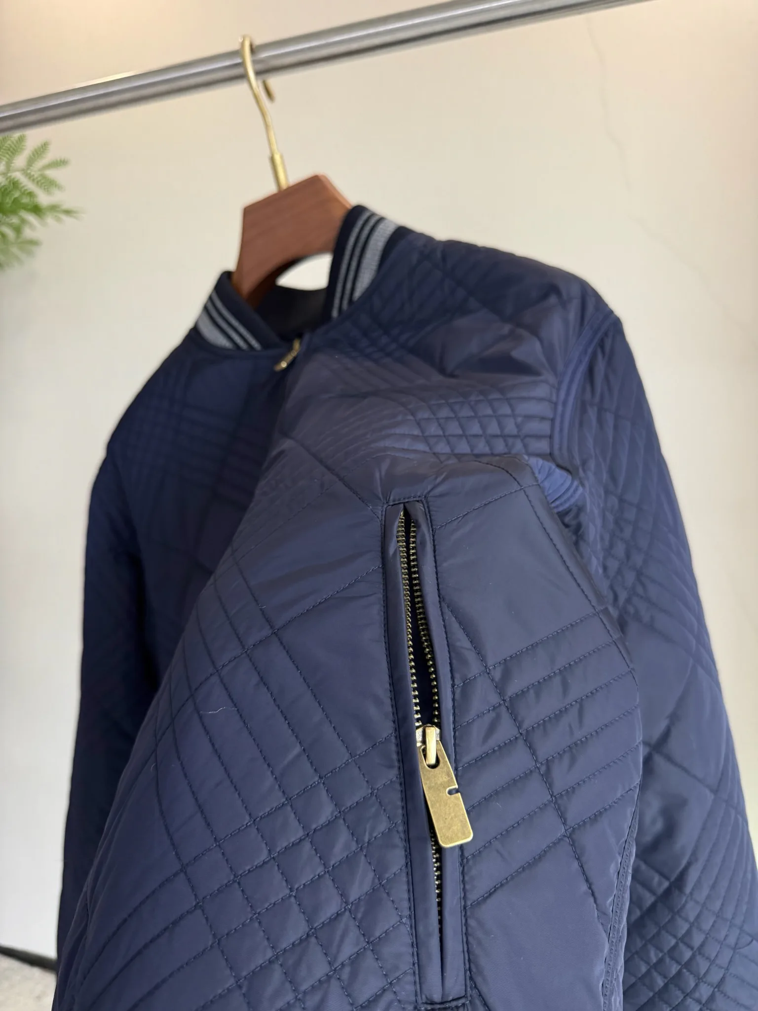 Men's Jackets And Down Jackets BURBERRY 18410975