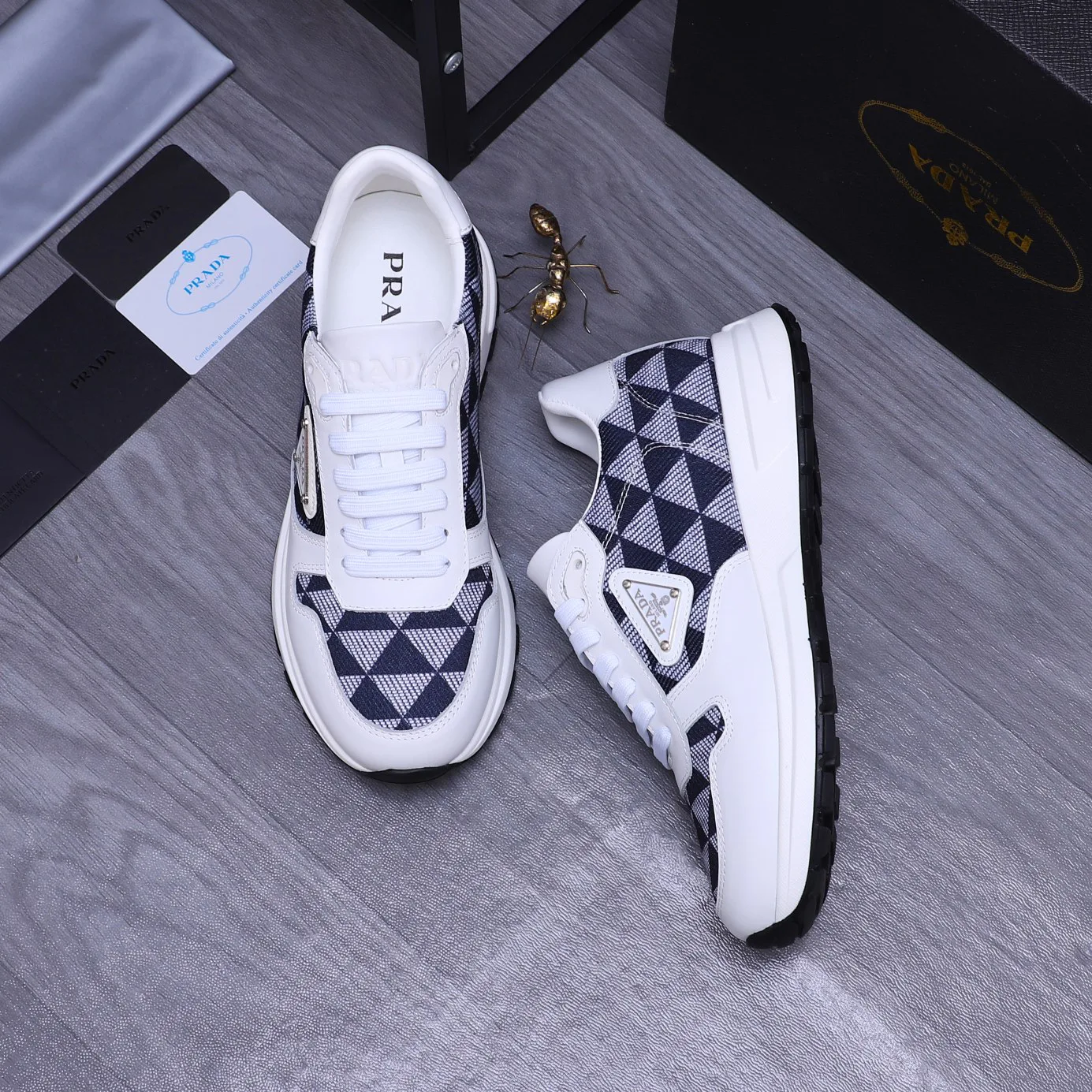 Women's Sneakers PRADA 17429866