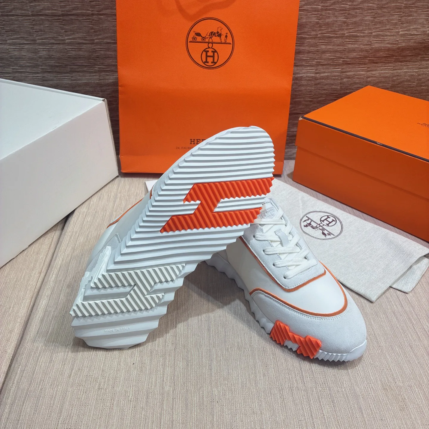 Women's Sneakers HERMES 17977065