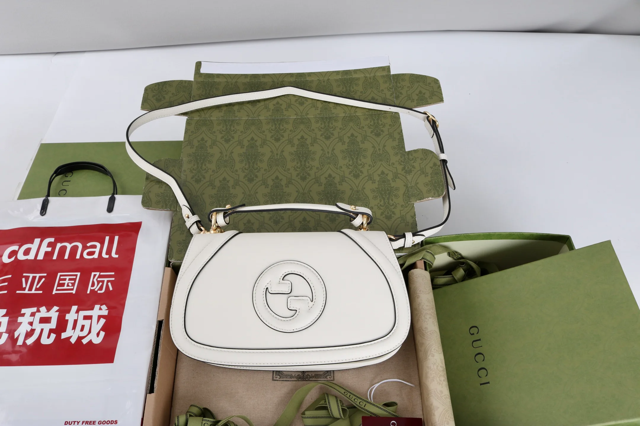 Women's Classic Handbags GUCCI 18065518