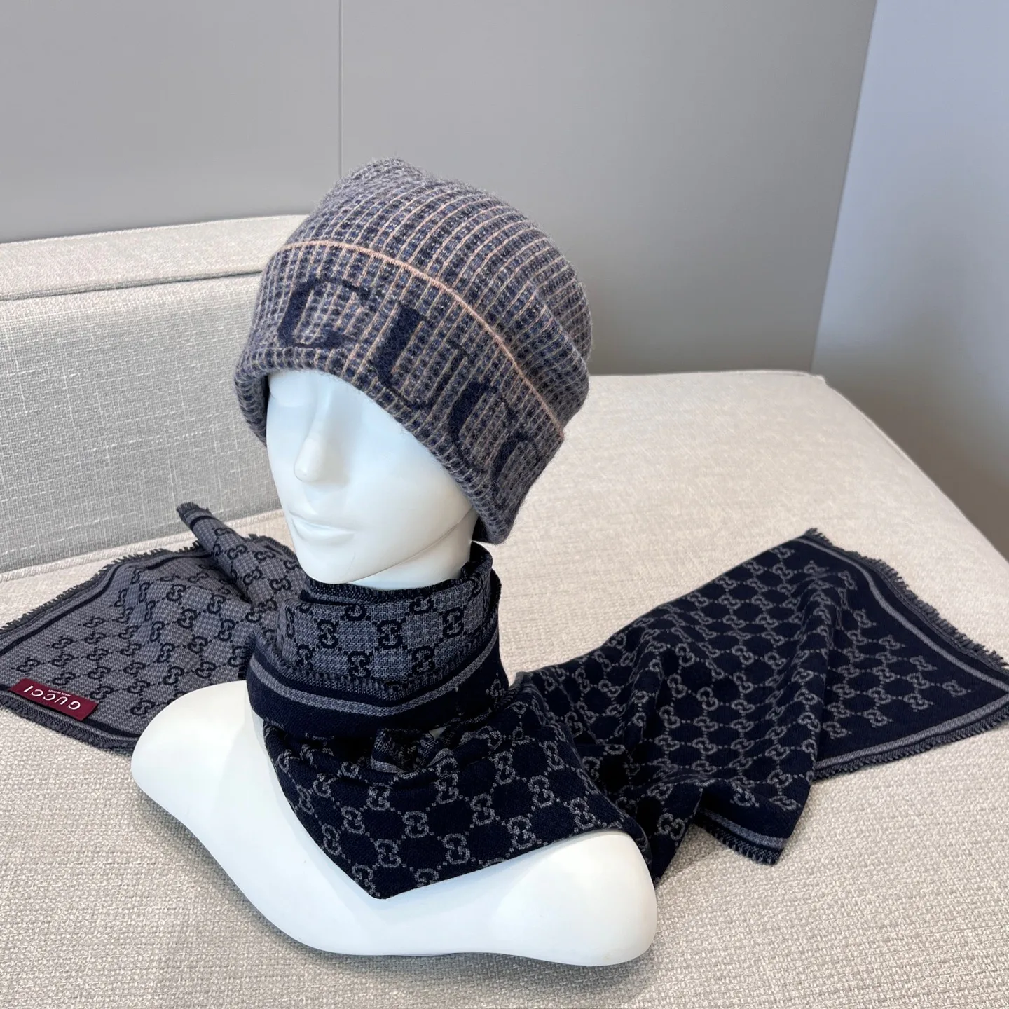 Scarves GUCCI 17992023