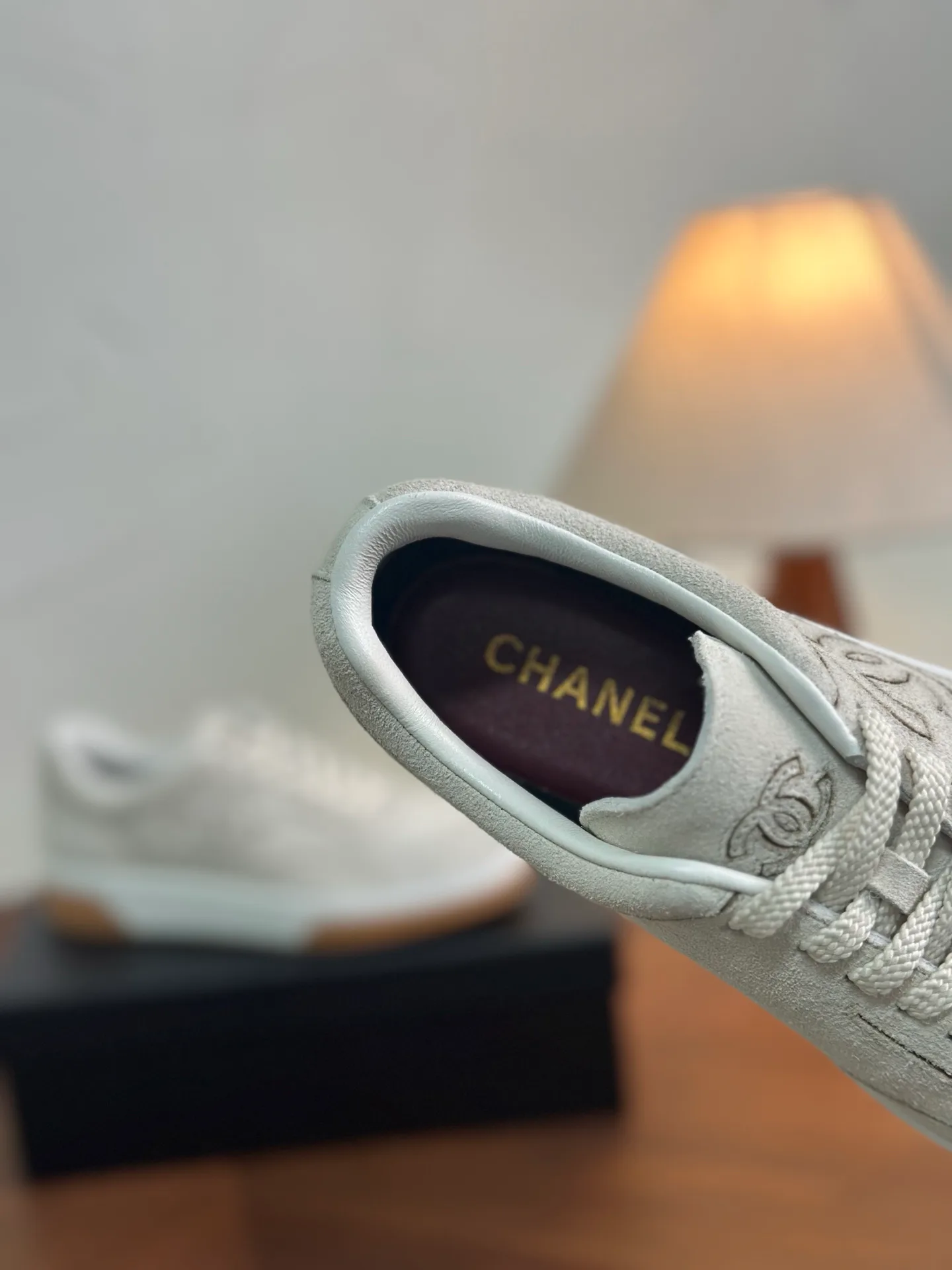 Women's Sneakers CHANEL 18329930