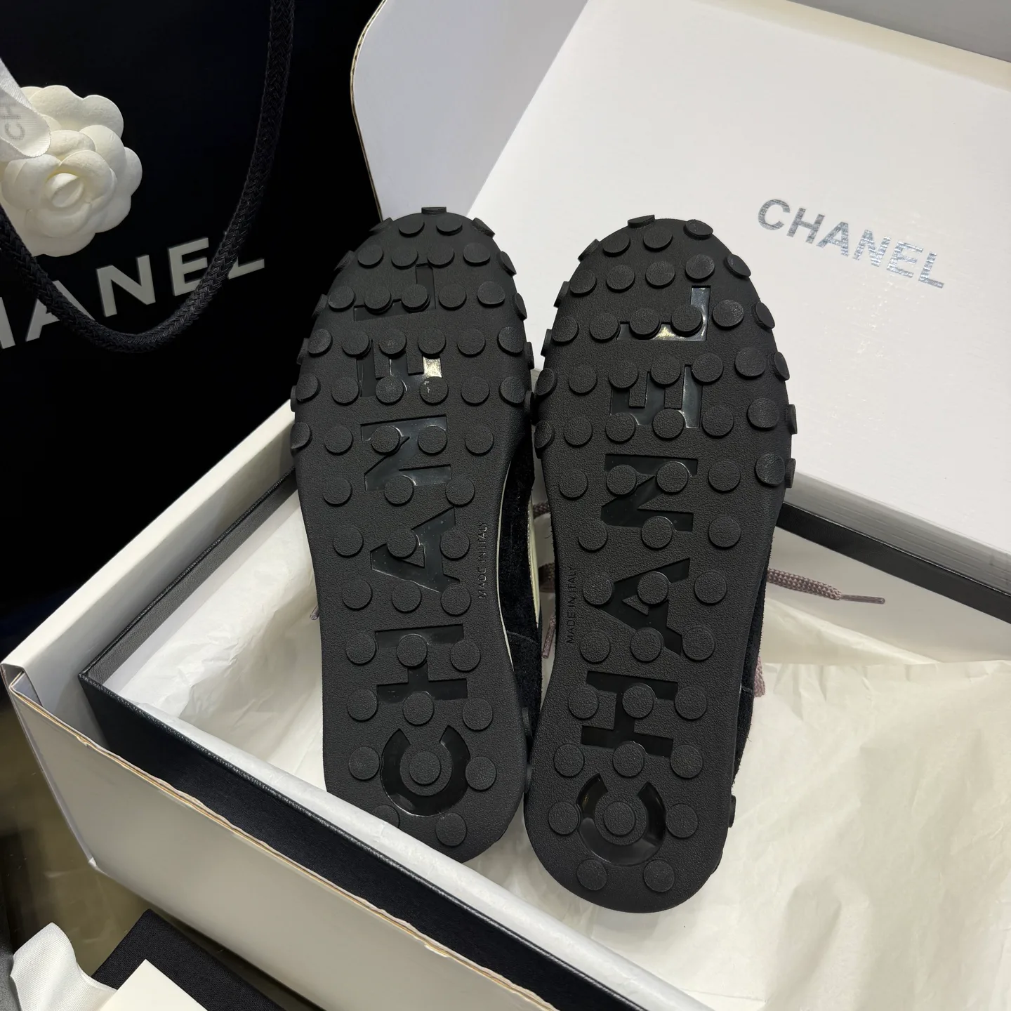 Women's Sneakers CHANEL 17877261