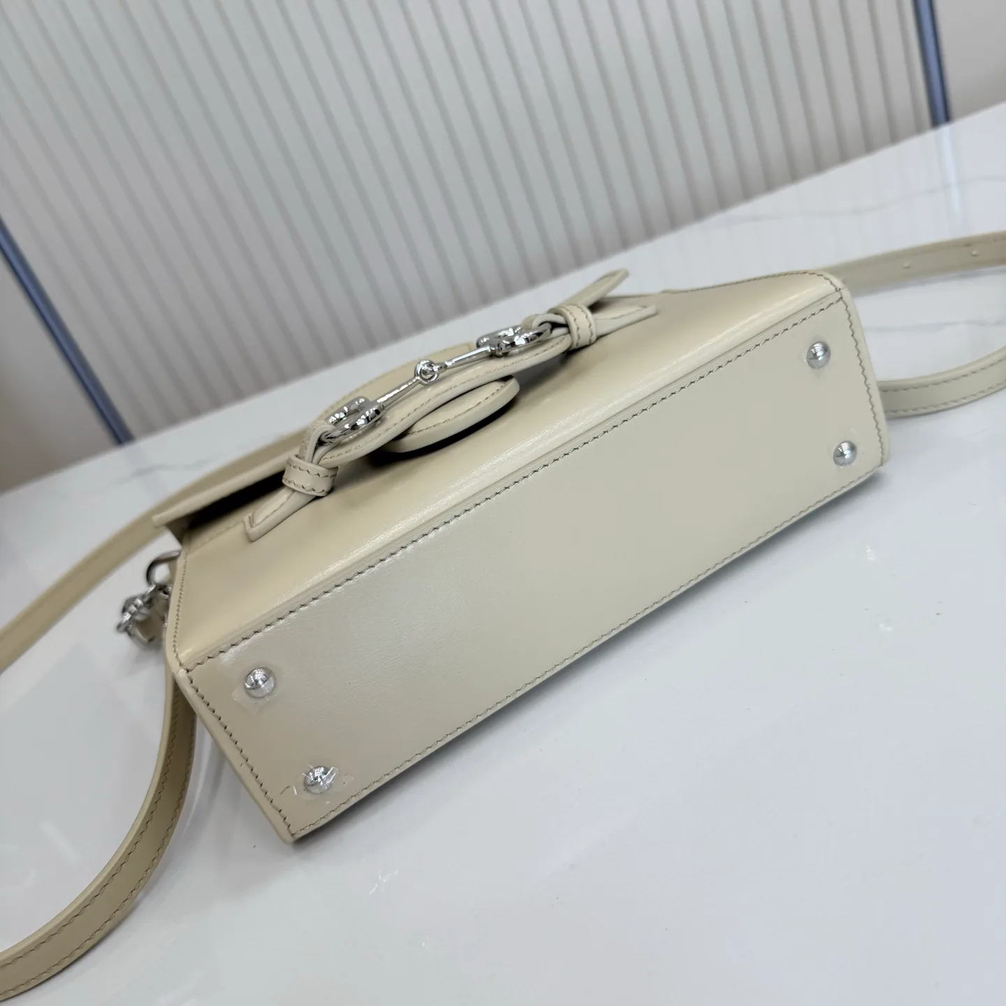 Women's Classic Handbags GUCCI 18262342