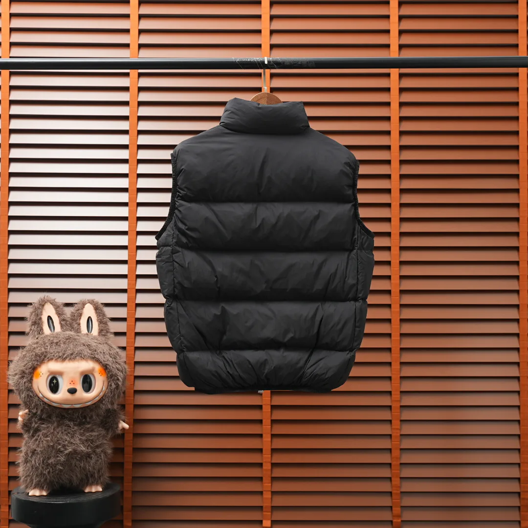 Women's Vests MONCLER 18455961