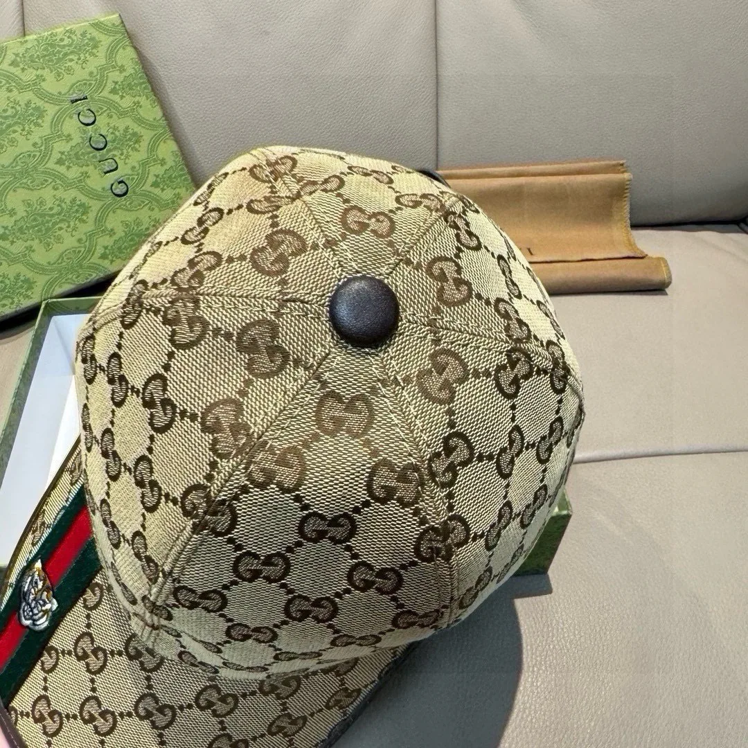Hats GUCCI 18347093