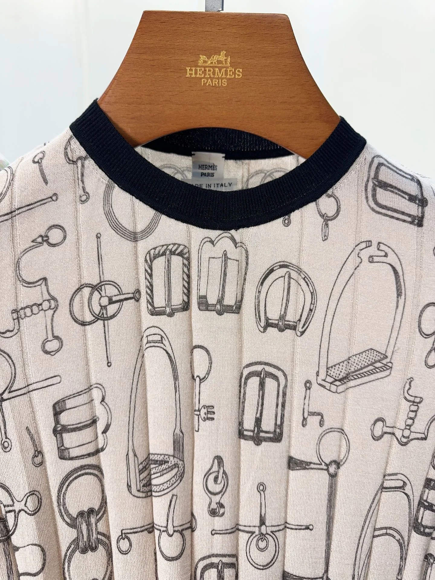 Women's T-Shirts HERMES 17403634