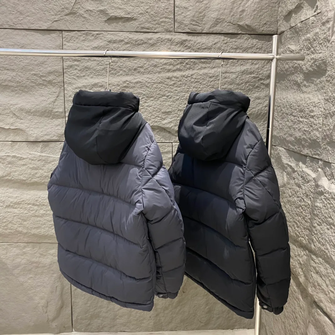Куртки И Пуховики Мужские Moncler 18609637