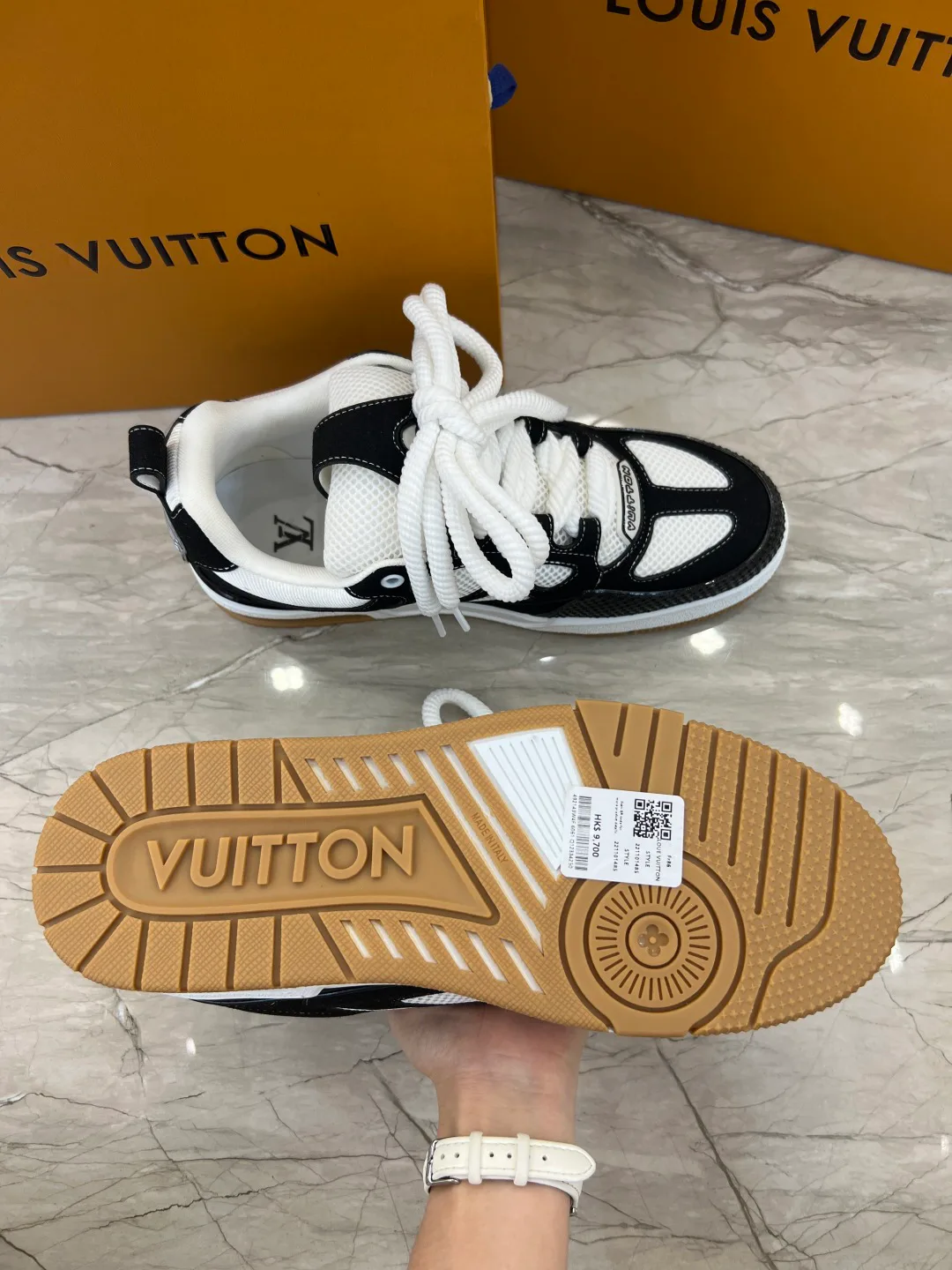 Кроссовки Мужские Louis Vuitton 18655763