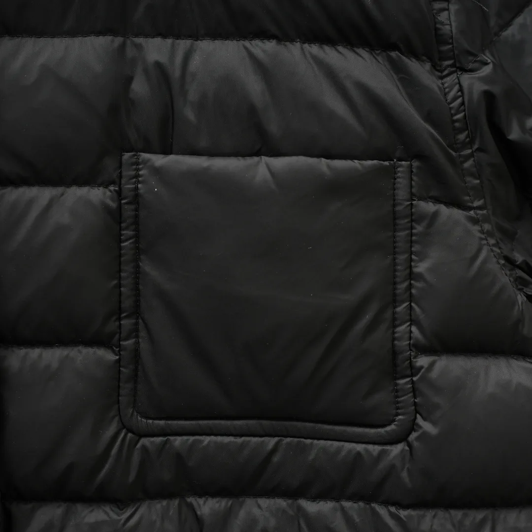 Women's Jackets And Down Jackets MONCLER 18455987