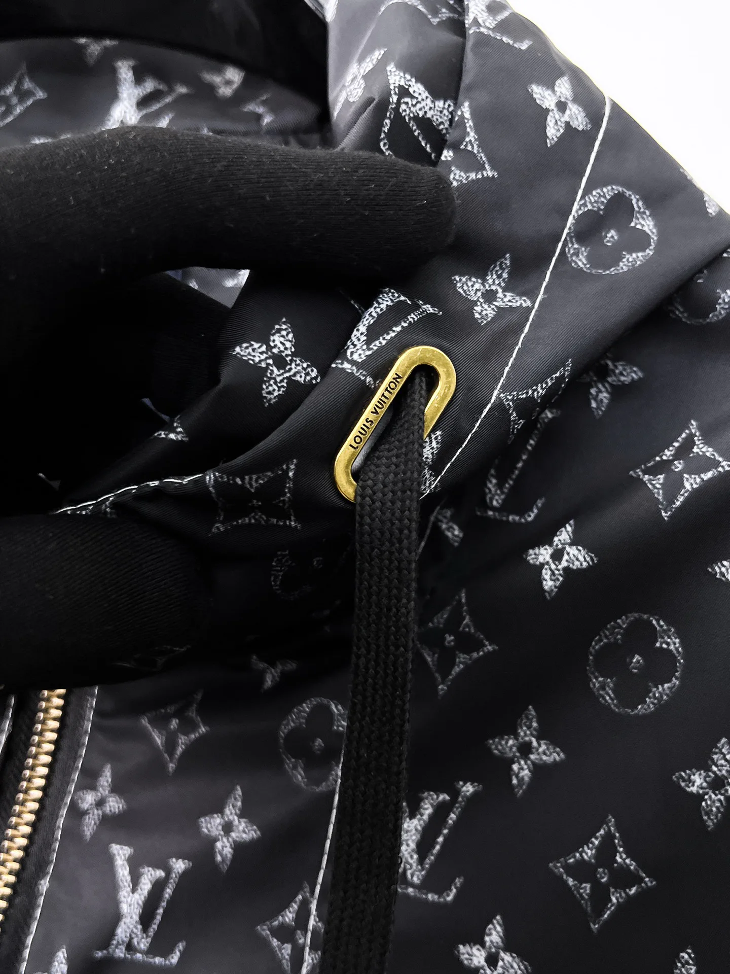 Men's Jackets And Down Jackets LOUIS VUITTON 18191461