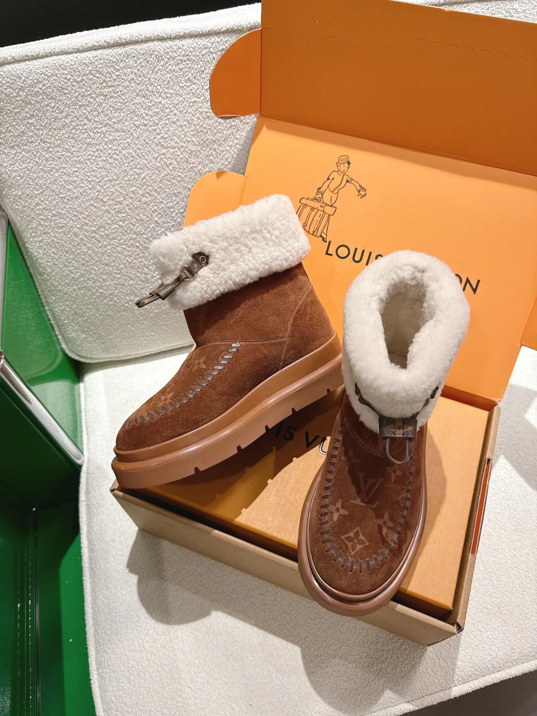 Women's Ugg Boots LOUIS VUITTON 18152826