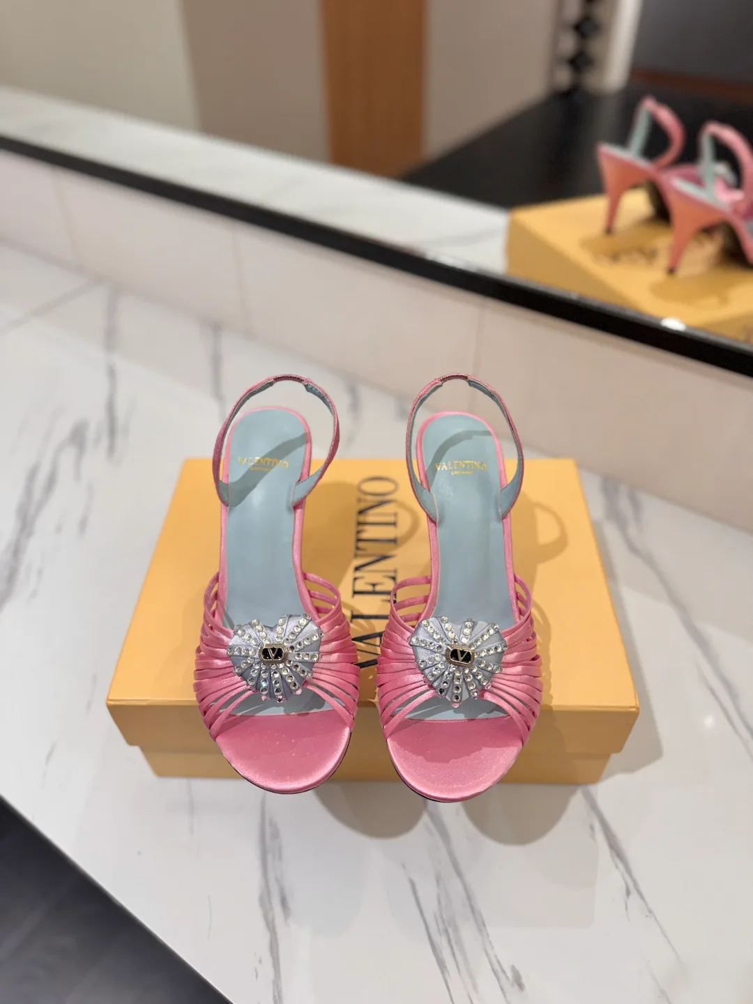 Women's Open-Toe Sandals VALENTINO 18134884