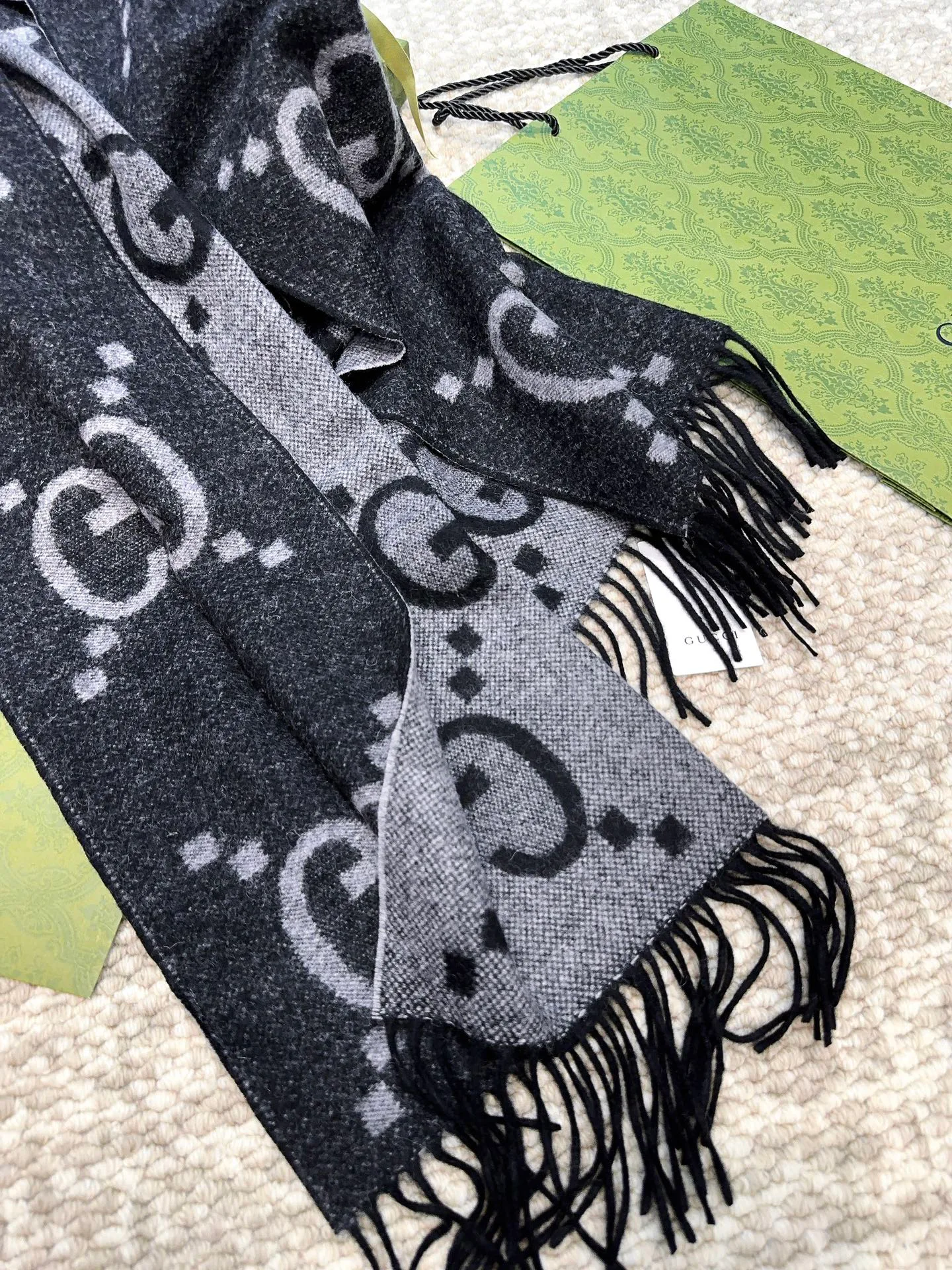 Scarves GUCCI 18105470