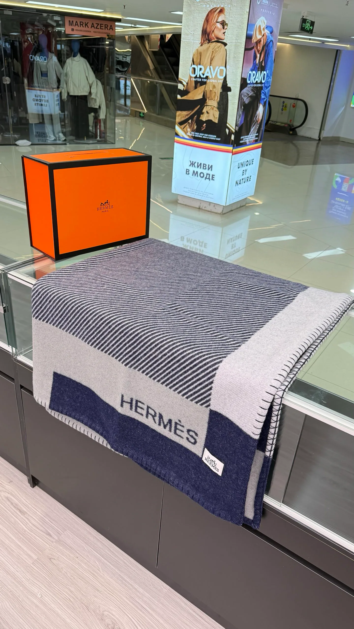 Textiles HERMES 18002653