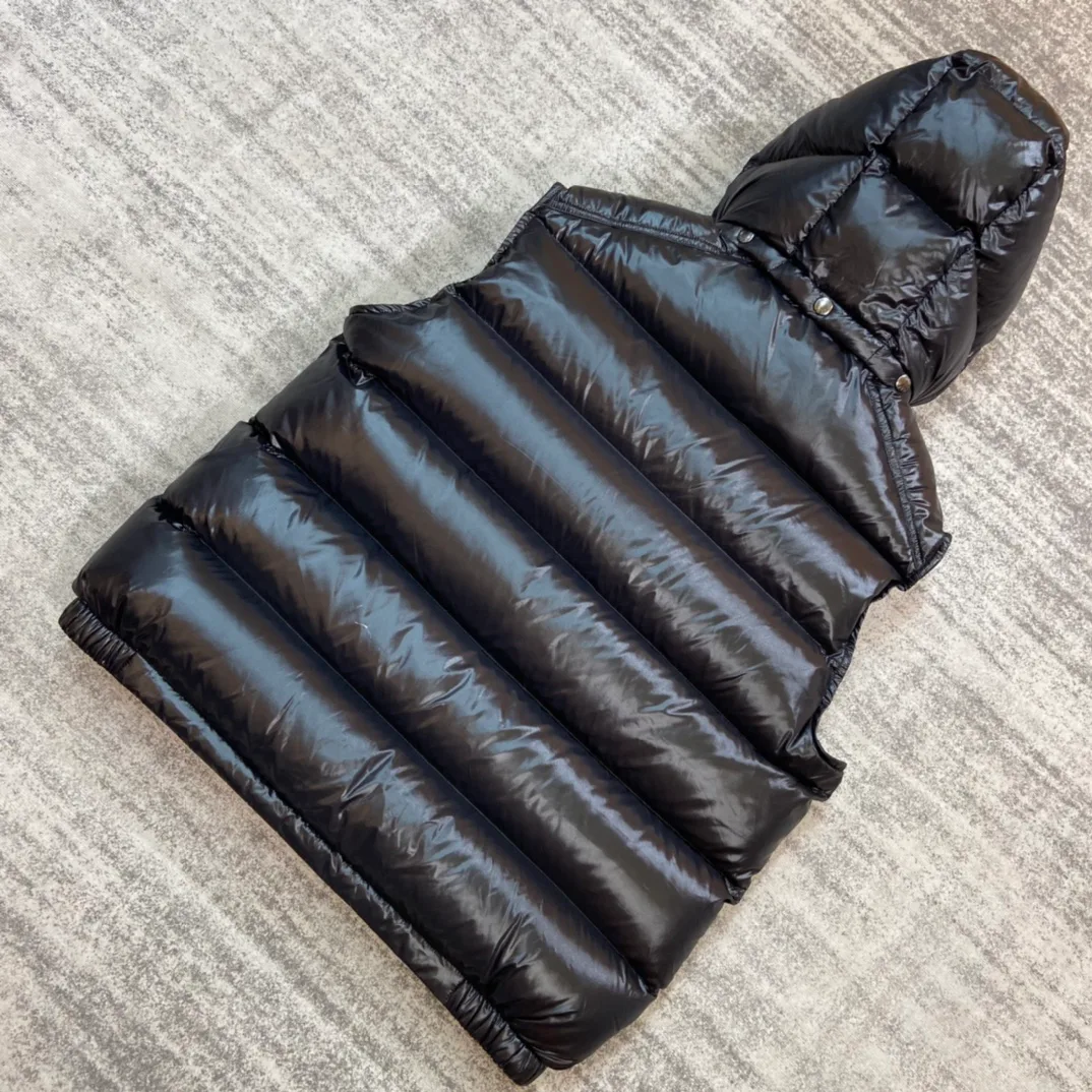 Women's Jackets And Down Jackets MONCLER 18134012