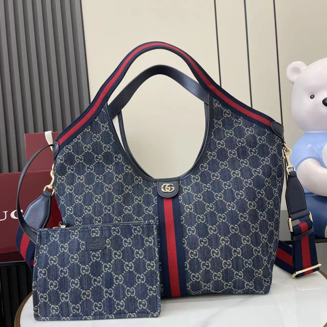 Women's Classic Handbags GUCCI 18404534
