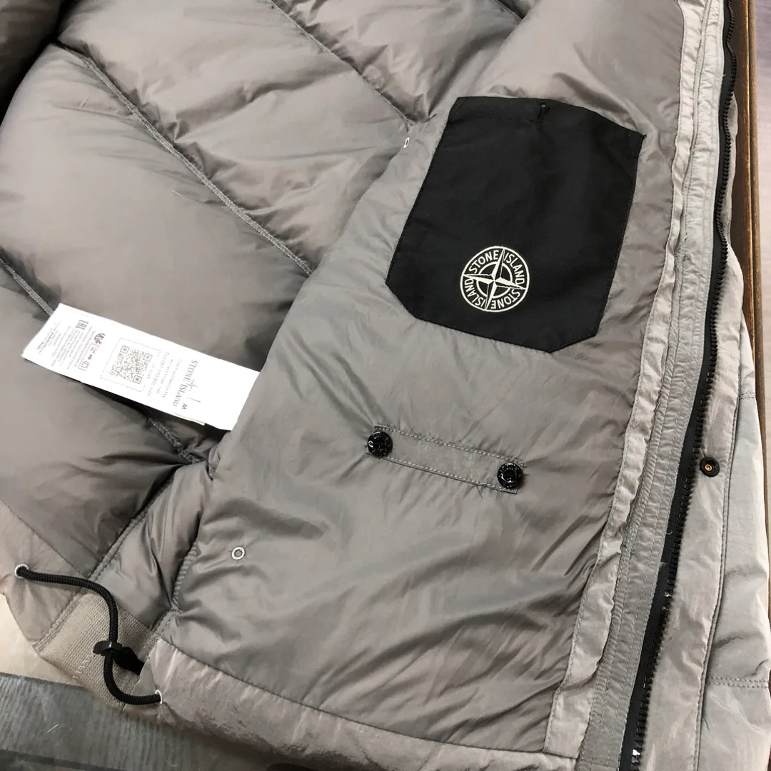 Women's Jackets And Down Jackets STONE ISLAND 18002083